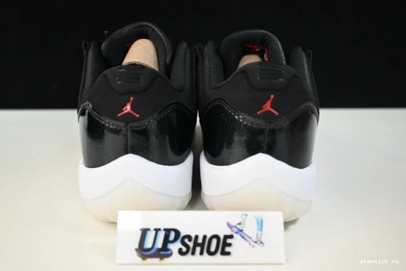 11 AV2187 001 AIR LOW AV2187-001 BLACK-WHITE RETRO JORDAN 0119